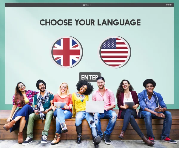 bir grup insan dijital cihazlar kullanarak