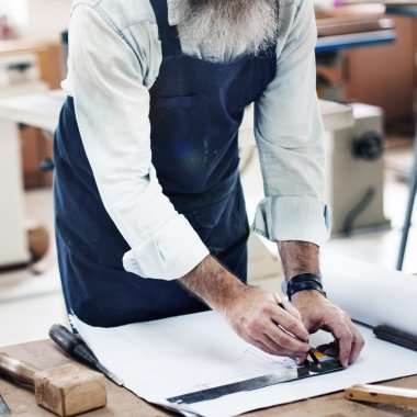 Kağıt üzerine çizim tamirci