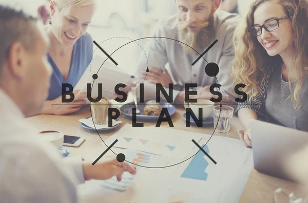 People discussing about Business plan — Stock Photo, Image