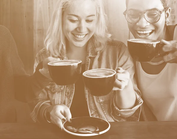 Women Friends Enjoy Coffee — Stock Photo, Image