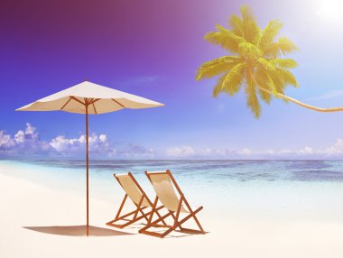 tropik sahilde şezlong