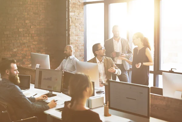 Gente de negocios trabajando —  Fotos de Stock