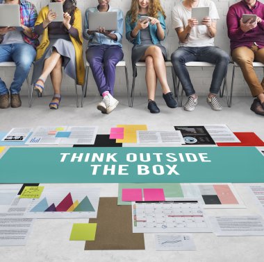 İnsanlar dijital araçları tarama