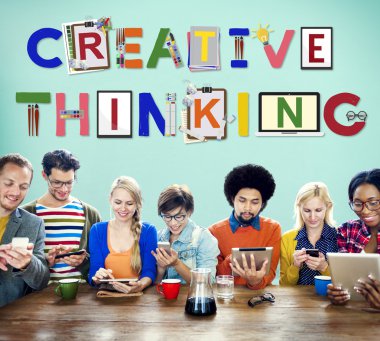 Dijital aygıtlar kullanan insanlar