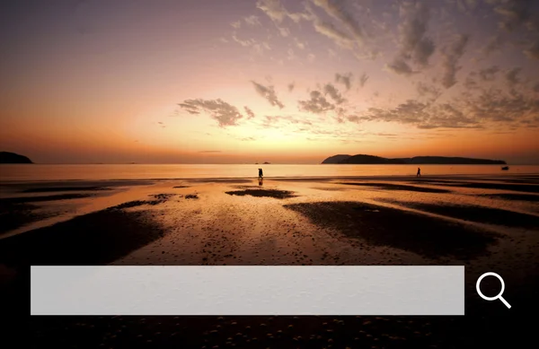 Sommerstrand vor Sonnenuntergang — Stockfoto