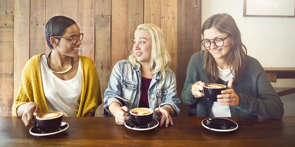 Women Friends Enjoy Coffee — Stock Photo, Image