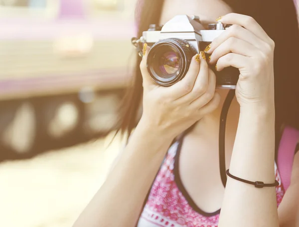 Mädchen macht Fotos — Stockfoto