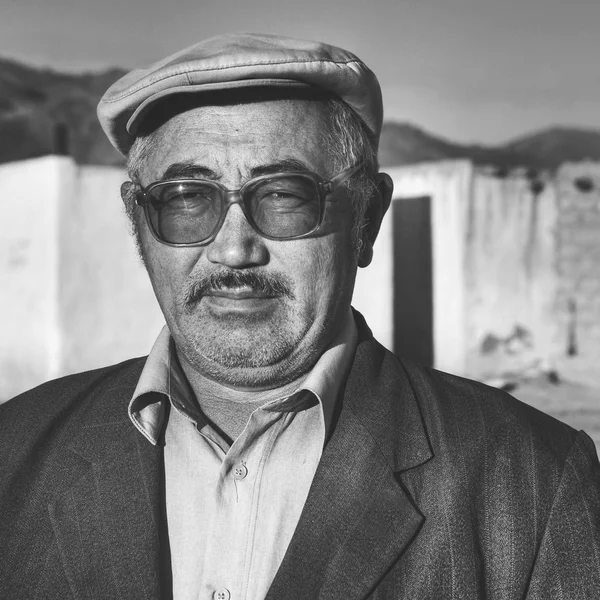 Uomo anziano mongolo — Foto Stock