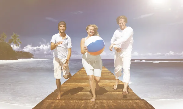 People having fun on beach — Stock Photo, Image