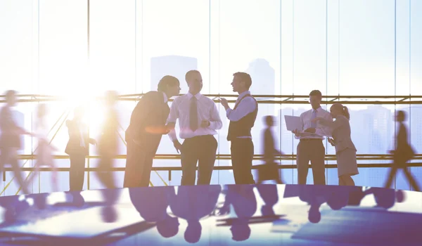 Empresários discutindo na reunião — Fotografia de Stock