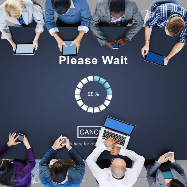 farklı aygıtlar kullanan kişiler