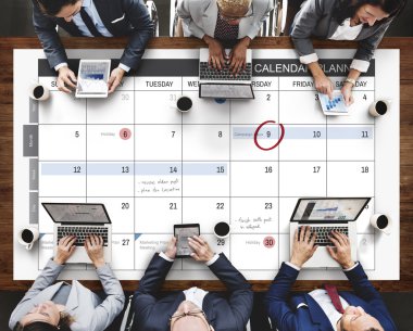 iş adamları müzakere masasına çalışma