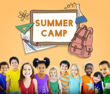 sevimli gülümseyen çocuklar