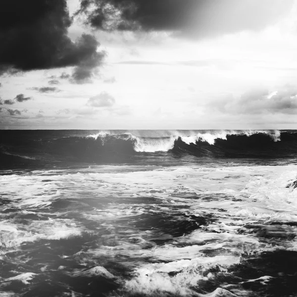 Beautiful ocean waves — Stock Photo, Image