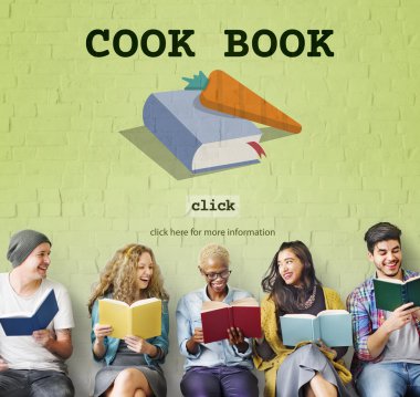 bir grup insan kitap okuma 