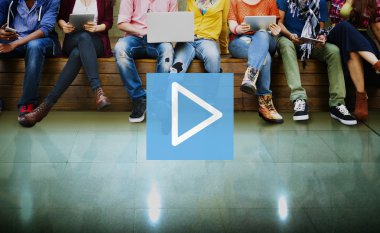 Medya kavramı oynamak