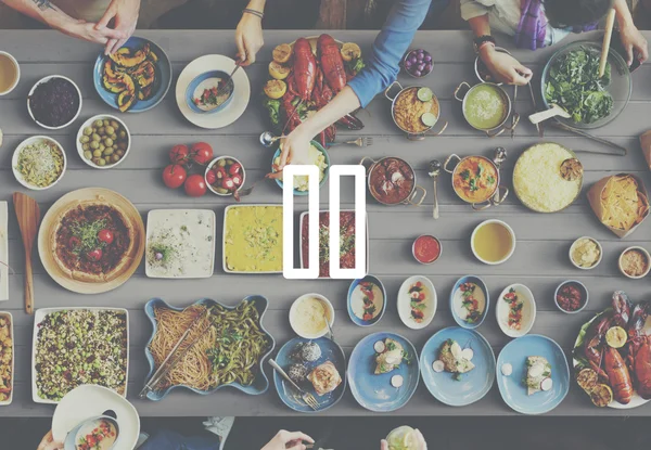 Menschen und Essen mit Pause — Stockfoto