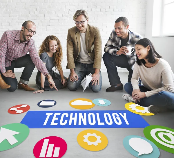 katta oturan insanlar 