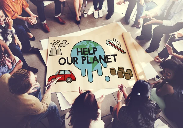 Menschen über Plakat mit Hilfe unseres Planeten — Stockfoto