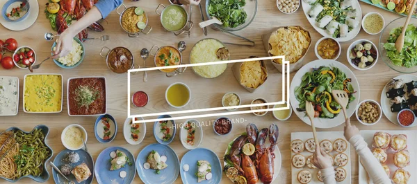 insanlar ve gıda ile bayrak