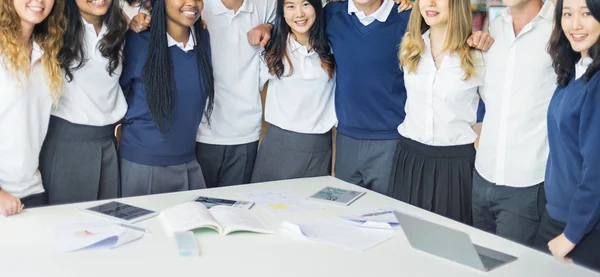 Group of diversity students — Stock Photo, Image