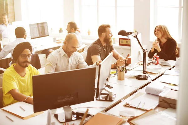 Gente de negocios trabajando —  Fotos de Stock