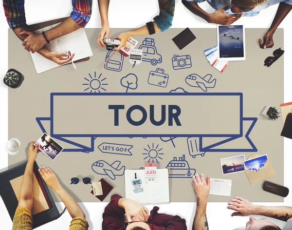 Grup masada oturan insan 