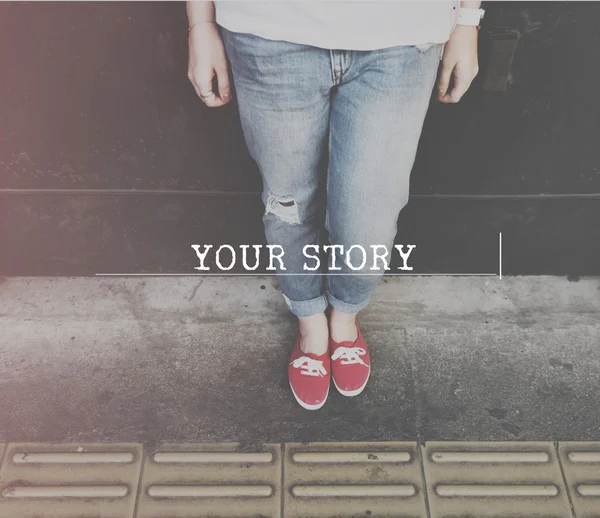 Girls legs in denim — Stock Photo, Image