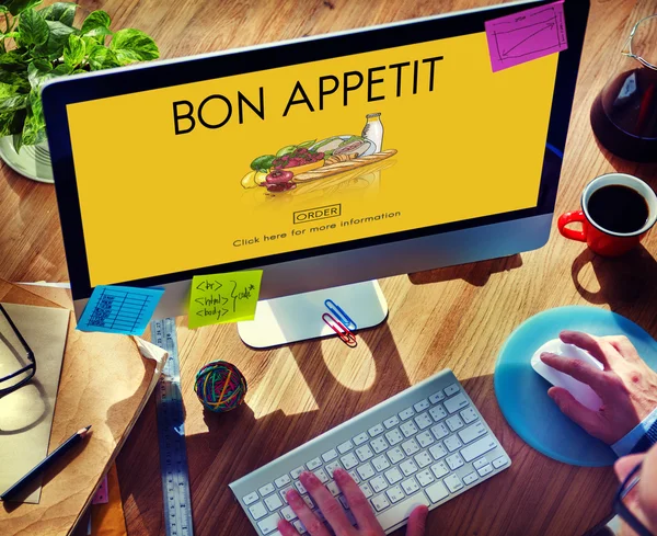 Homme d'affaires utilisant l'ordinateur avec Bon Appetit Concept — Photo