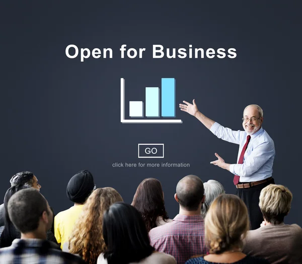 Mensen op seminar met open for business — Stockfoto