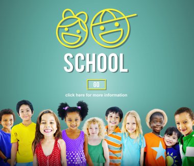 sevimli gülümseyen çocuklar