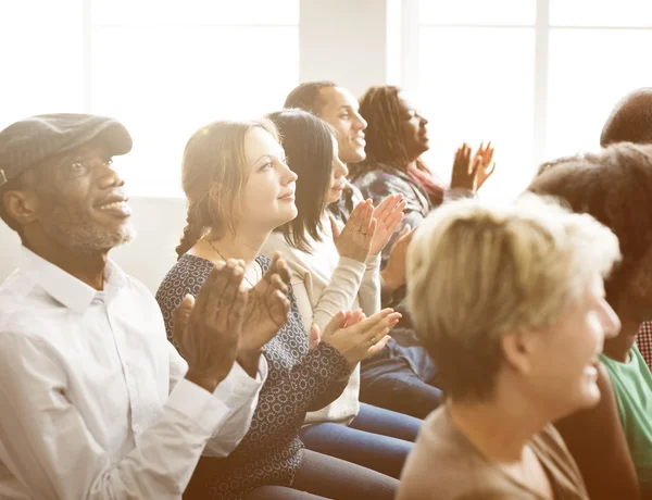 Gente de negocios en reunión — Foto de Stock