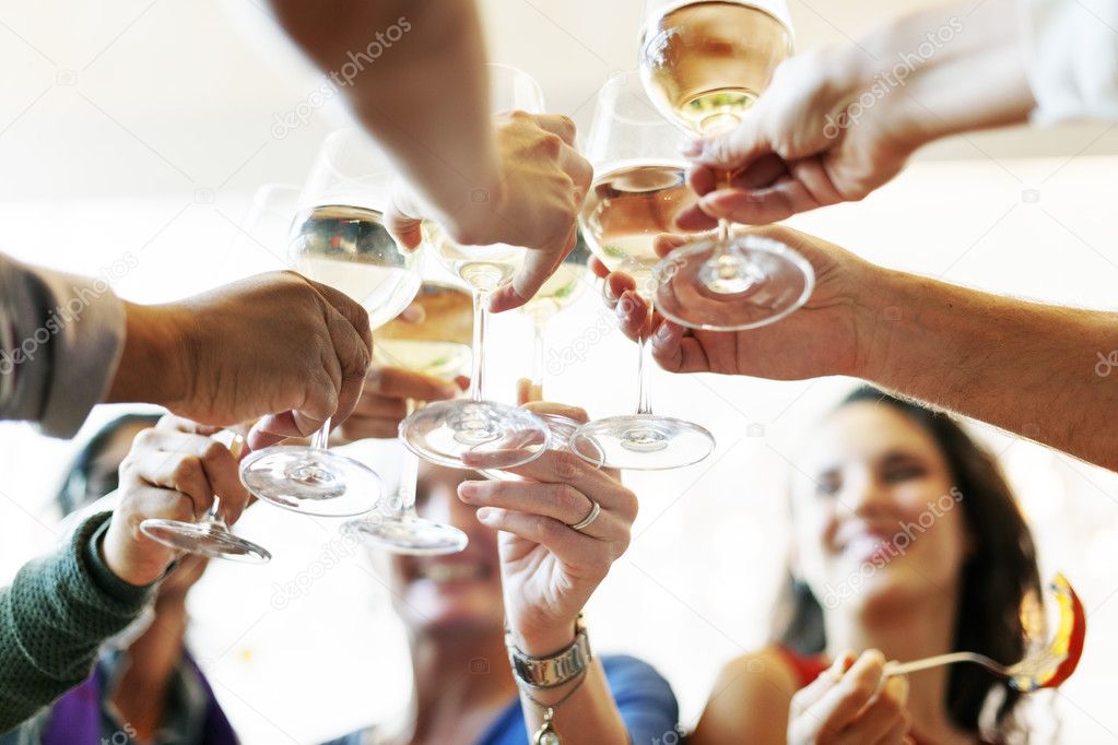  People cheers with glasses 