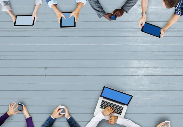 Conceito de tecnologia de conexão de equipe de negócios — Fotografia de Stock