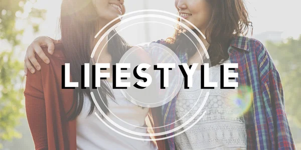Concepto de estilo de vida y dos chicas —  Fotos de Stock