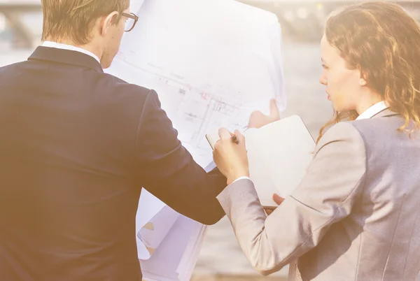 Architects discuss Planning and Construction — Stock Photo, Image