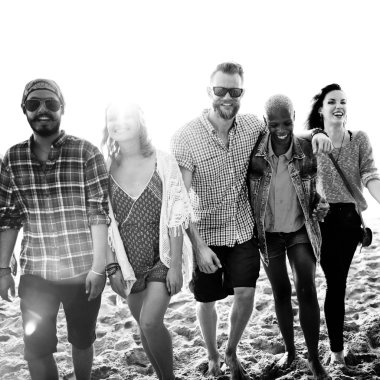 mutlu arkadaş birlikte eğlenmek