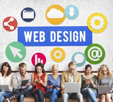 cihazlar ve Web tasarımı ile insanlar oturup