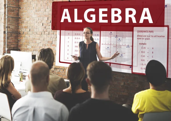 Mensen op conferentie met algebra — Stockfoto