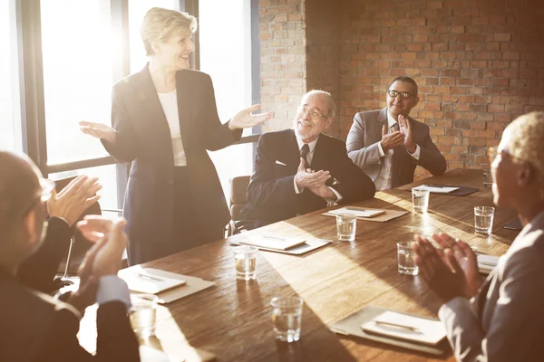 Gente de negocios en reunión — Foto de Stock