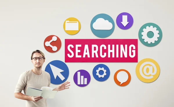 Homme d'affaires travaillant avec Searching — Photo