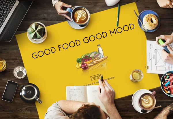 Tabel met poster met goed eten — Stockfoto