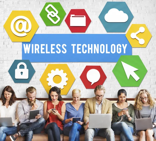 People sit with devices and Wireless Technology — Stock Photo, Image