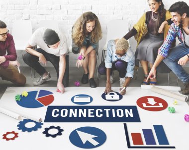 Kattaki insanlar çizim afiş 