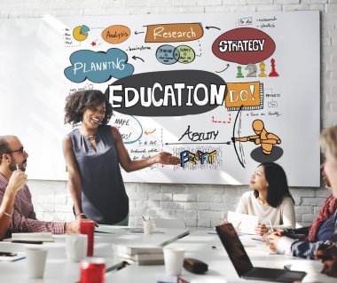 iş toplantısı ile eğitim