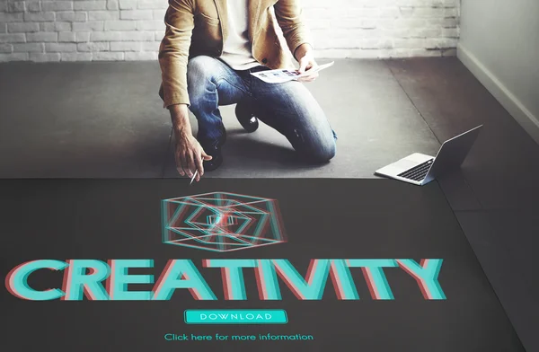 Unternehmer, der mit Kreativität arbeitet — Stockfoto