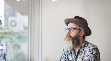 üst düzey yakışıklı 