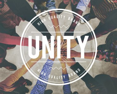 Farklı insanlar tutuşup