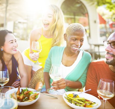 Arkadaşları ve yaz partisi