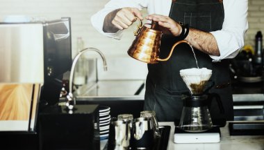 Kahve Barista dökme suda